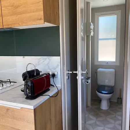 Apartment Mobile-home Tout Equipe Avec Jacuzzi Porto-Vecchio (Corsica)